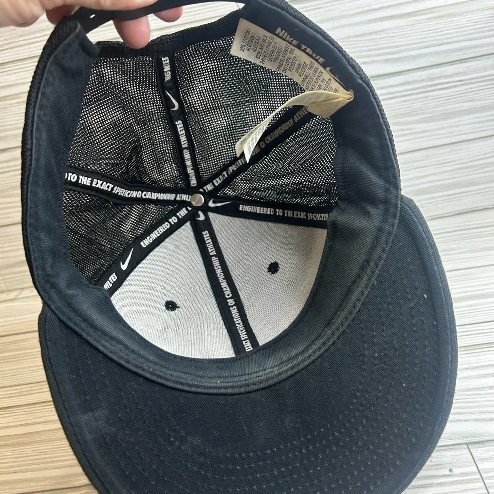 Nike charcoal black